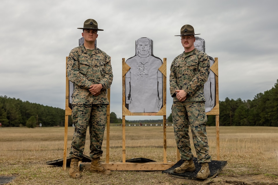 Aim to Win: Marine Corps Shooting Team members train 2d LAR Marines