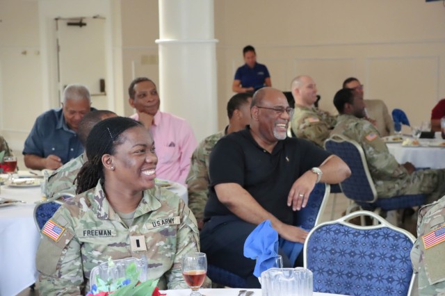 TRADOC commanding general speaks on diversity and inclusion at local ROCKS conference