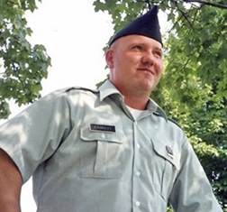 Woman donates kidney to Army Veteran at Houston VA