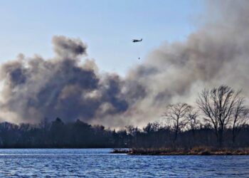 Wisconsin Guard Black Hawks Respond to Large Wildfire