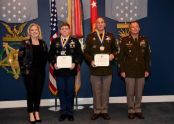 Army secretary honors service’s best career counselors