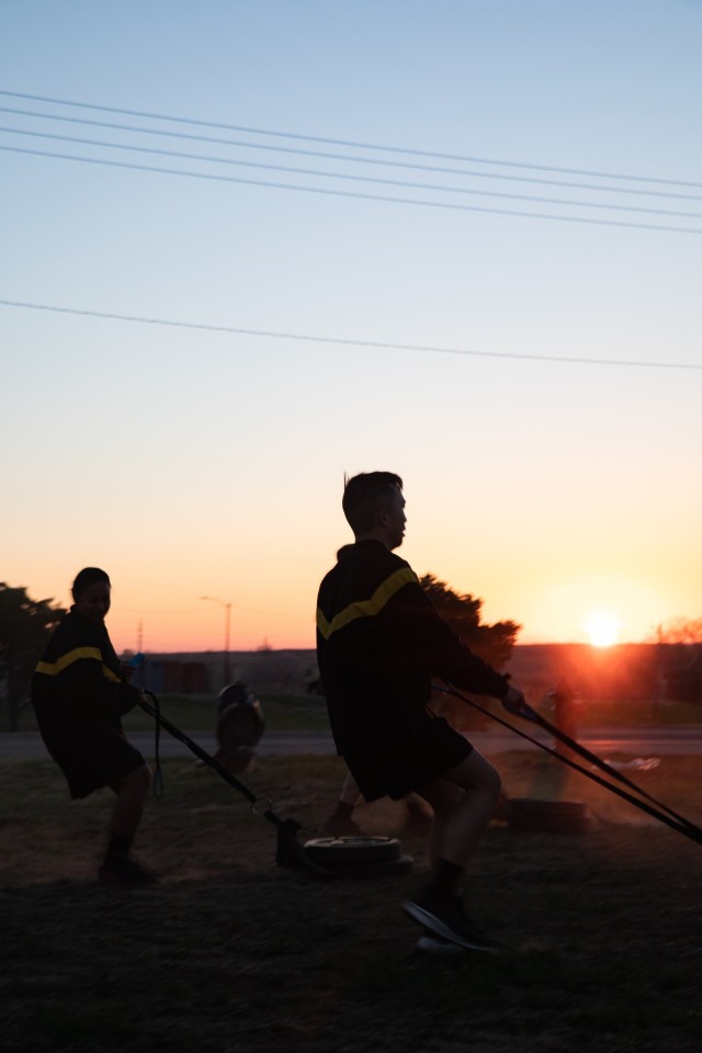 3rd SEAC Conducts PT Alongside 541st DSSB