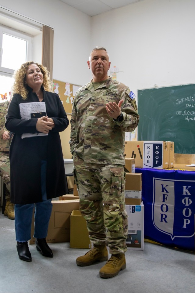 Fazli Graicevc Palaj/Dositej Obradovic school CIMIC Event