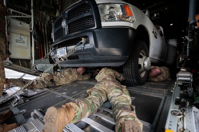 Washington National Guard's Homeland Response Force trains for air mobility