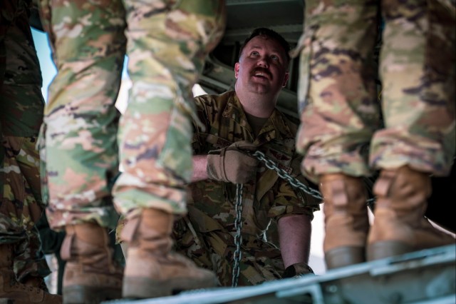 Washington National Guard's Homeland Response Force trains for air mobility