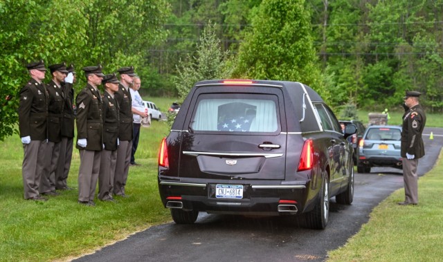 New York Army National Guard provides honors for World War II pilot