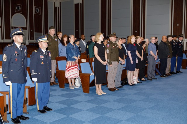 U.S. Army Garrison Japan hosts Memorial Day ceremony to honor those who paid ultimate sacrifice