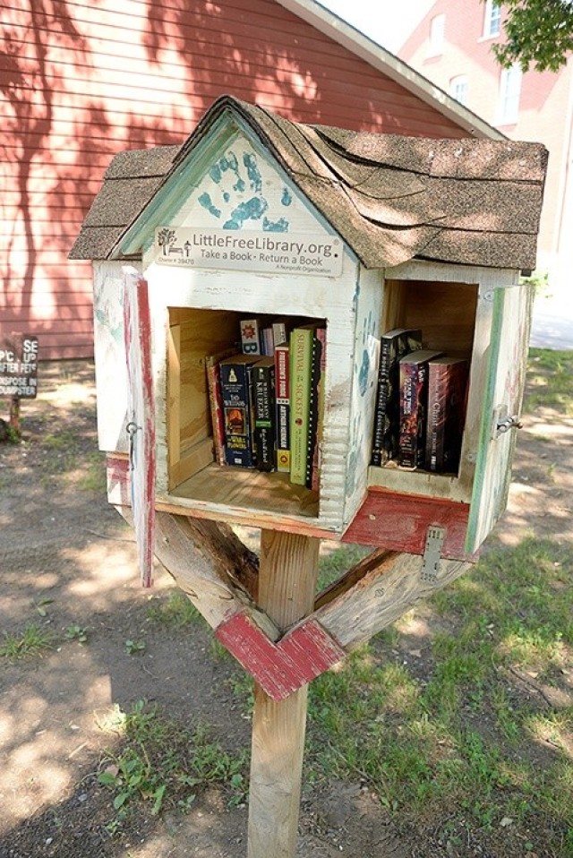 Free little neighborhood library opens for book exchanges