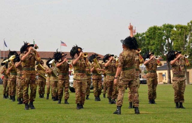 U.S. Army Garrison Italy welcomes new commander