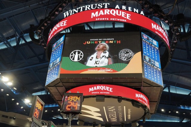 Army Reserve Officer Honored at Chicago Sky WNBA Juneteenth home game