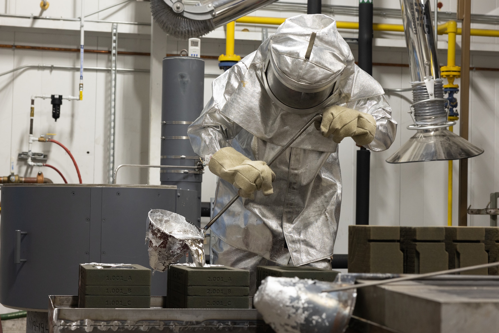 76th CMXG starts sand casting aluminum parts