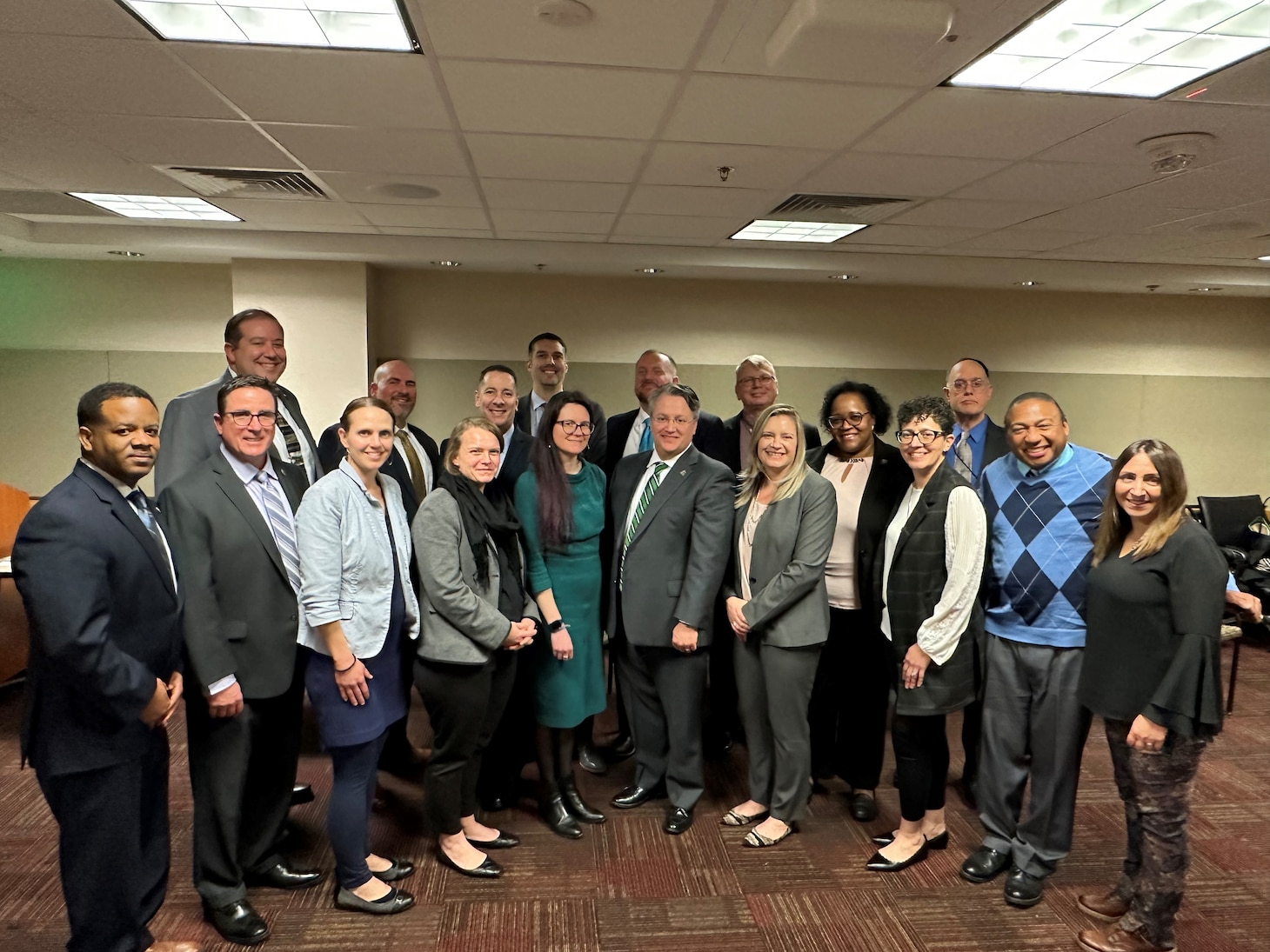 Naval Oceanography Employee Completes New Information Warfare Program