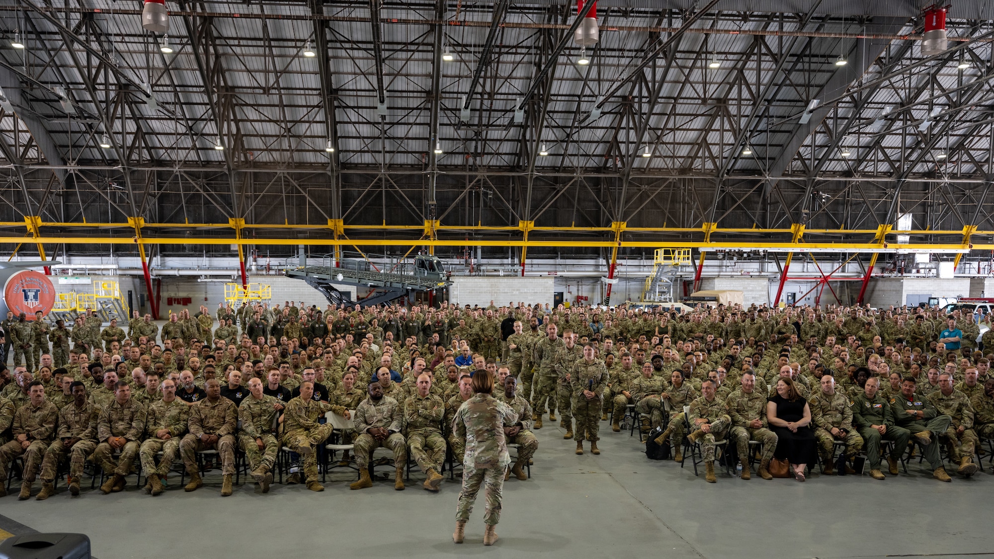 CMSAF holds all-call with Scott AFB Airmen