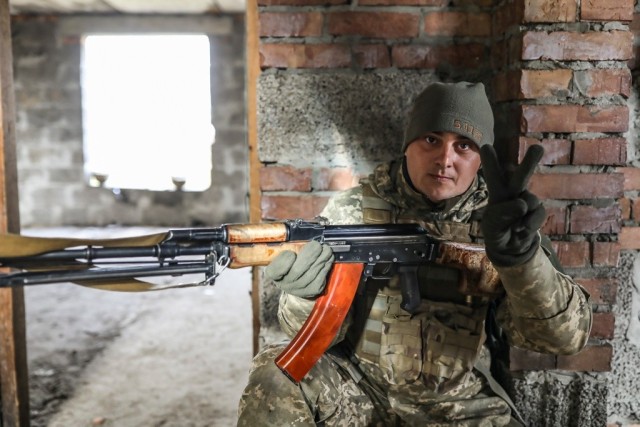 Tennessee Army National Guard mentors work with Ukrainian Soldiers