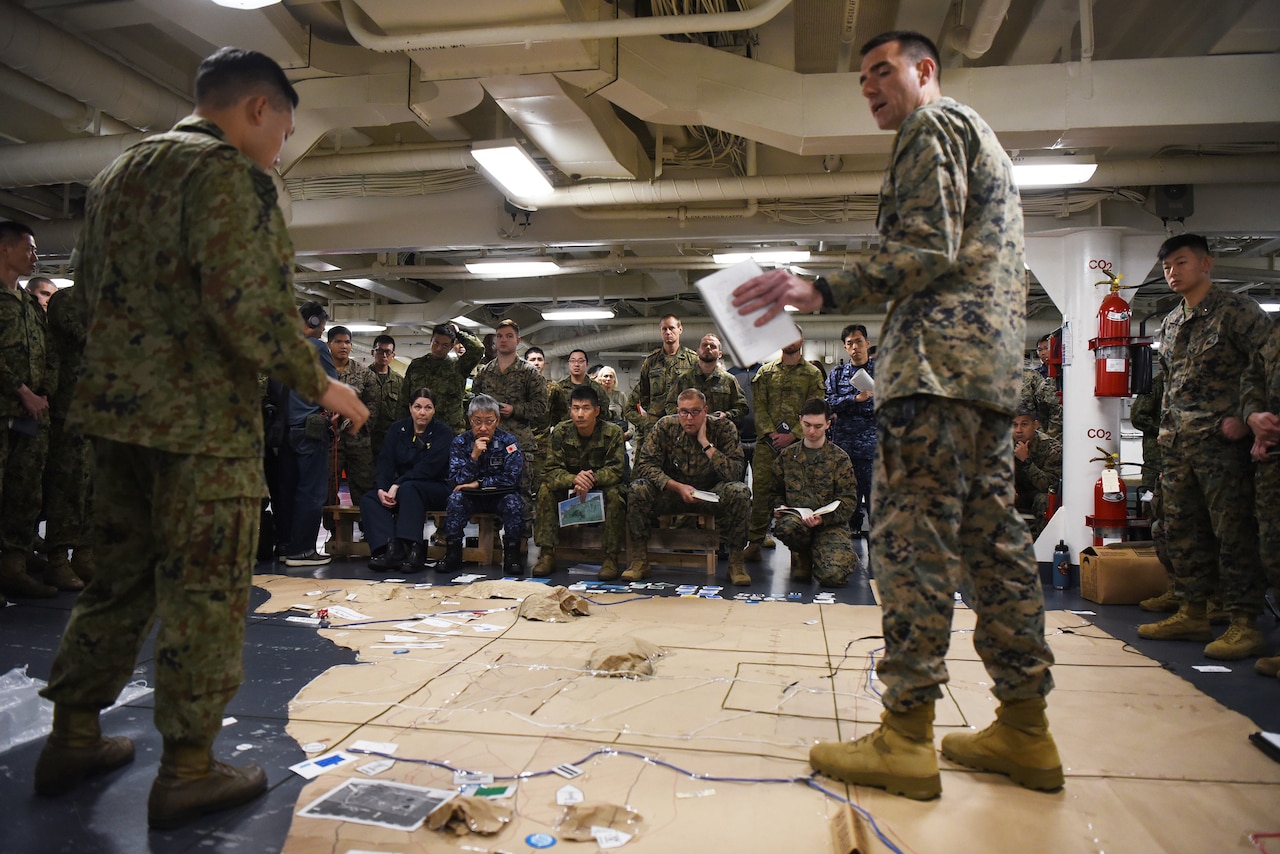 Expeditionary Strike Group Readies Marines to Land in Australia