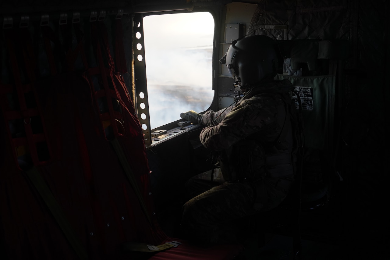 DOD Mobilizes Support in Response to Hawaii Wildfire