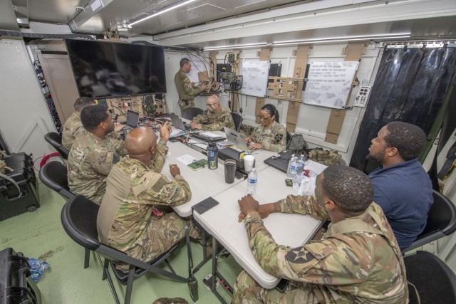 2nd Infantry Division Soldiers test new Army Command Post communications