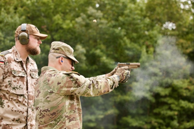 MIRC Soldiers compete to earn German Armed Forces Proficiency Badge