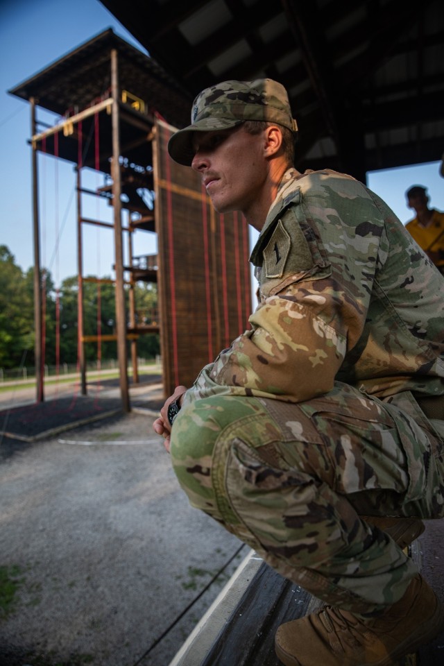 Big Red One NCOs Train Army's Future Leaders