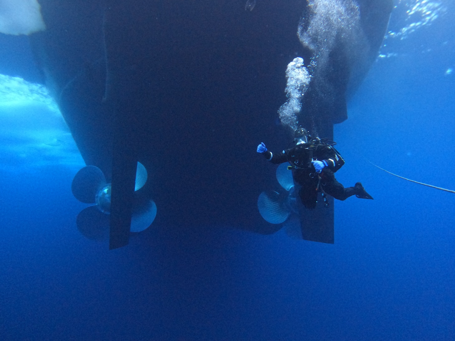 MDSU-1 Dives the Arctic with U.S. Coast Guard