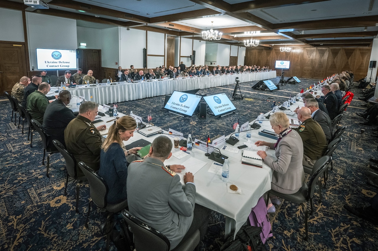 Air Defense Remains Top Priority at Meeting on Ukraine Defense