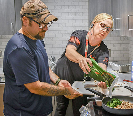 Dietitian and Veteran in Healthy Teaching Kitchen