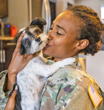 VA and Pet Partners renew partnership to support Veterans