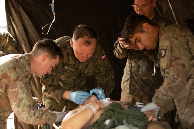 Red Currahee combat medics cross-train with Polish counterparts during Silver Arrow