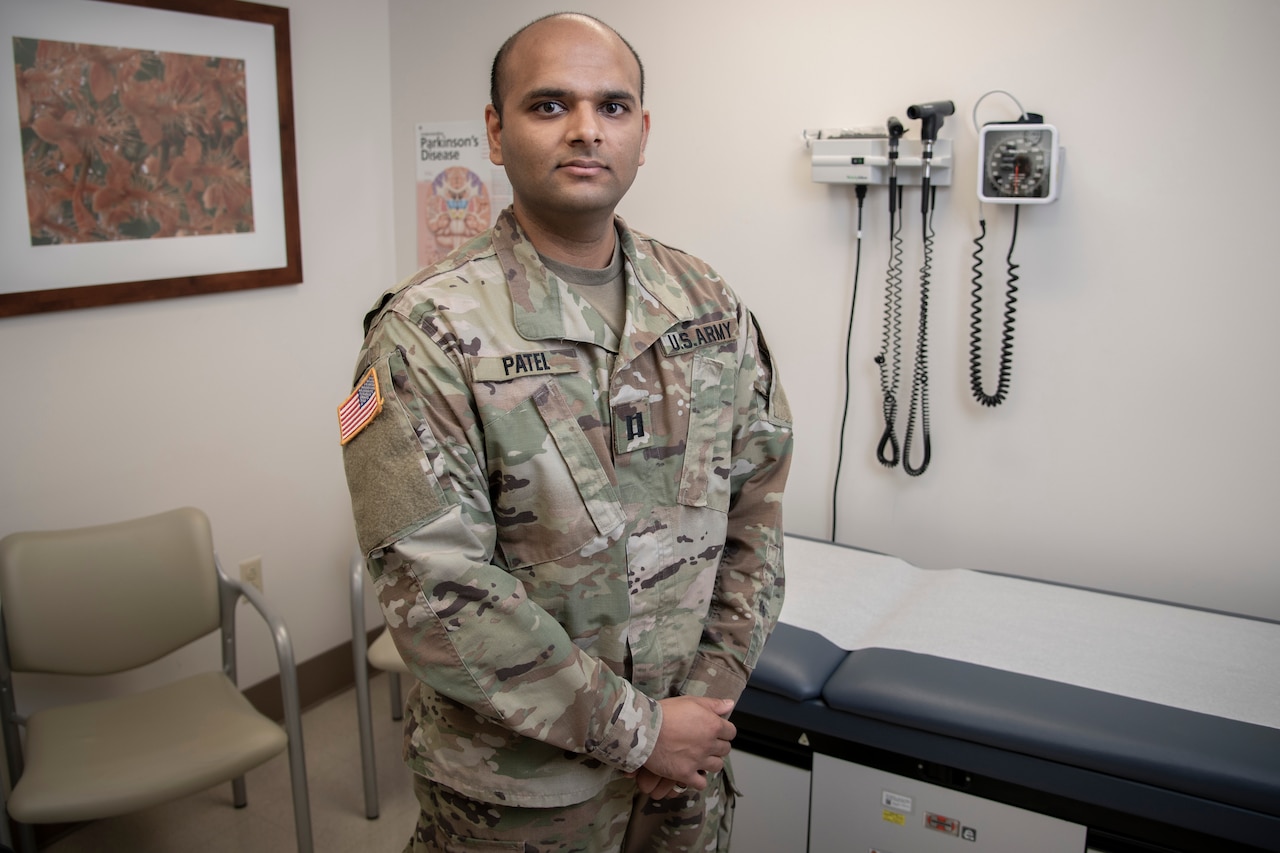 Army Doctor Helps Care for Unresponsive Child on Plane