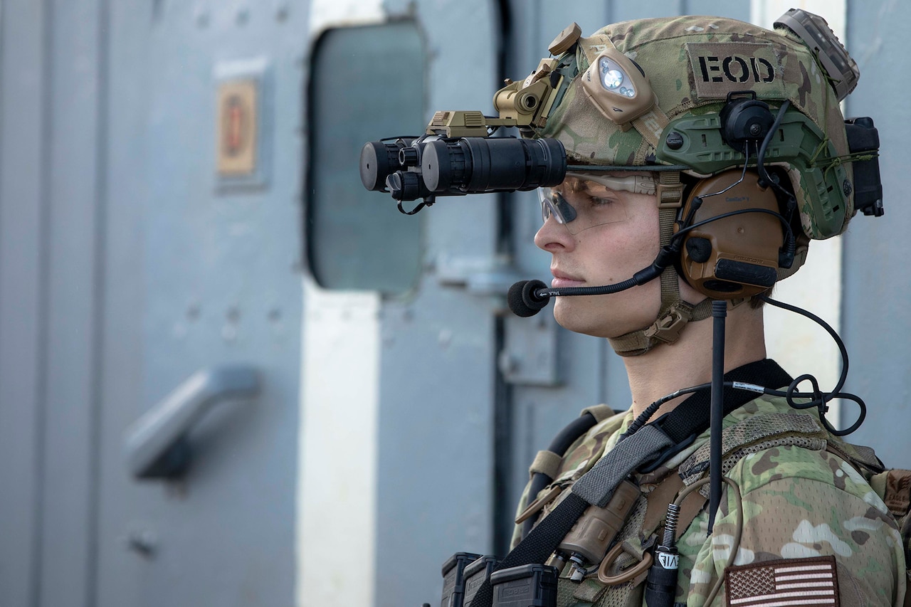 300 More U.S. Troops Deploy to U.S. Central Command