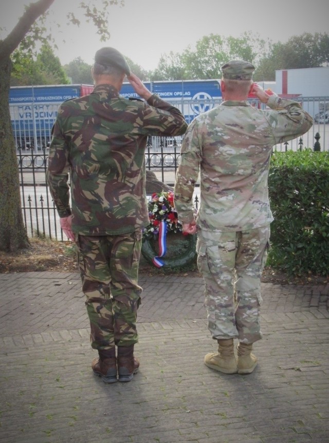 AFSBn-Benelux takes part in 80-year commemoration of downed WWII B-17 bomber, crew