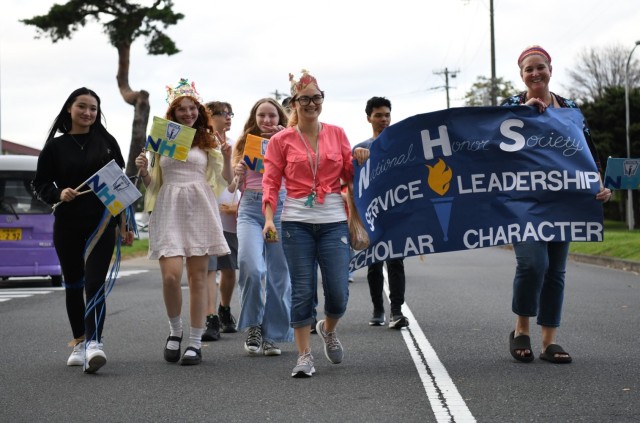 Zama Middle High School caps off Homecoming Week with parade, football victory
