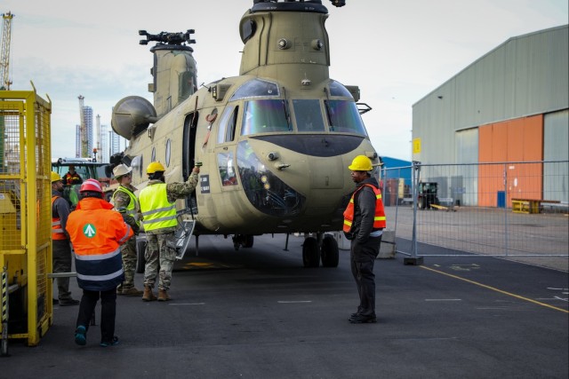 Dutch military and contractors provide port assistance for incoming US aviation brigade