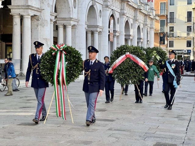 In Vicenza, Col. Scott Horrigan, commander of U.S. Army Garrison Italy, joined local leaders in the Piazza dei Signori for a commemorative event that honored the fallen from World War I.