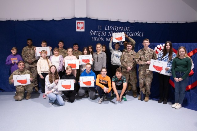 Task Force Marne Soldiers visit local school in Poland