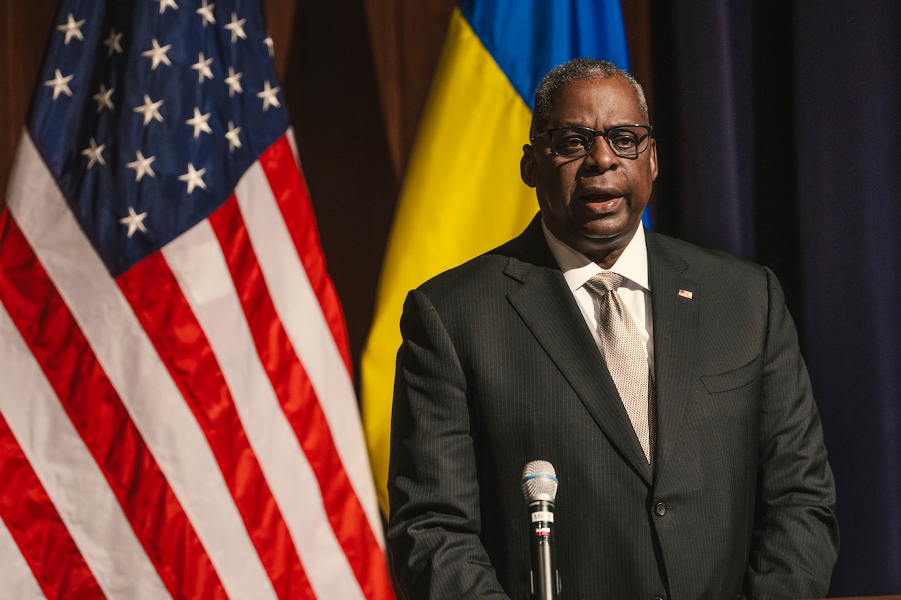 Austin Ushers in U.S.-Ukrainian Defense Industrial Base Partnership