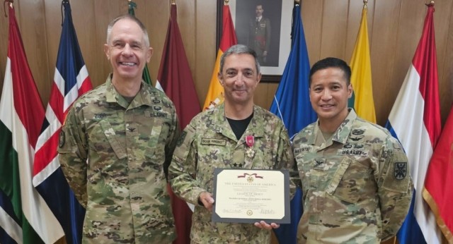 NATO general officer receives high-level U.S. award