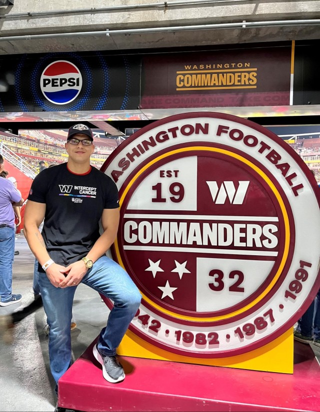 A father, soldier and cancer survivor; MIRC NCO honored by Washington Commanders
