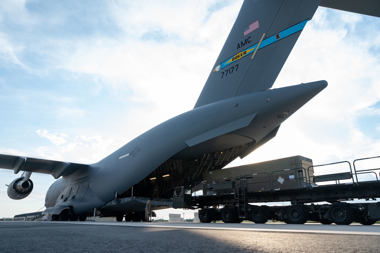 Austin Affirms U.S.-Led Coalition Stands With Ukraine