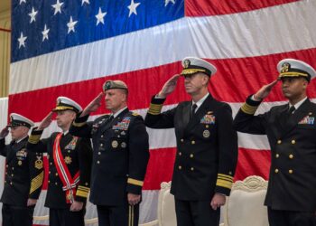 Cooper Hands Over Command of U.S. 5th Fleet to Wikoff