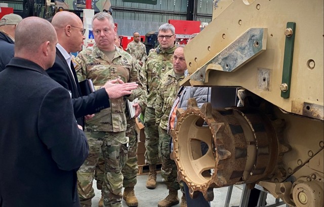 AMC deputy commanding general visits Maintenance Activity Kaiserslautern
