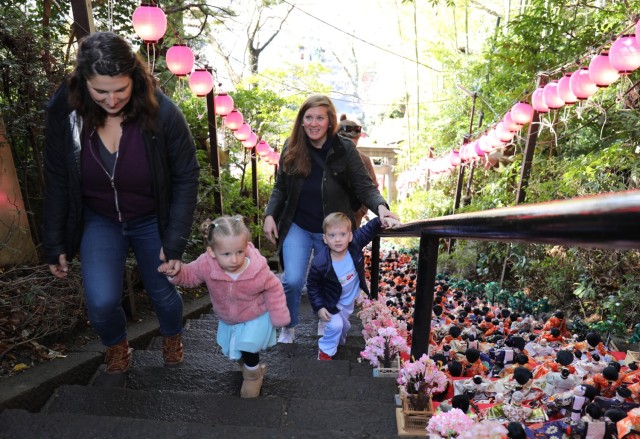 Camp Zama community learns of Dolls Festival during walking tour