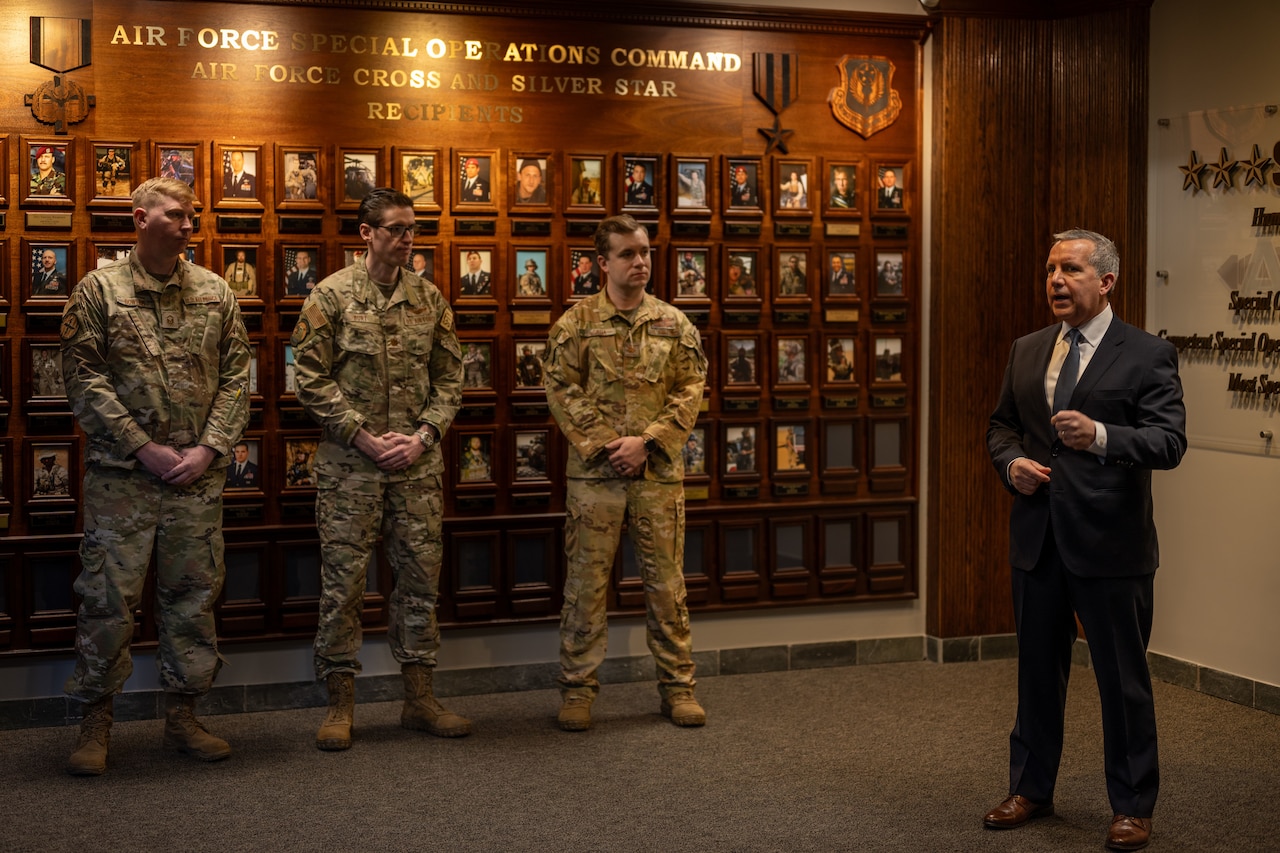 Pentagon Official Spotlights Top Units, Leaders to Drive Safety Across DOD