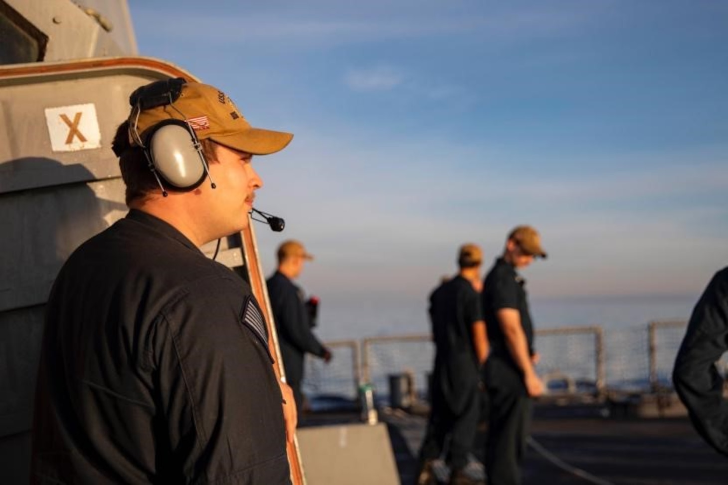 USS Carney (DDG 64) continues deployment in 6th Fleet AOR/STRAITS OF MESSINA/PALERMO PORT VISIT