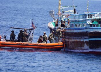 Canadian-Led CTF 150 Seize Nearly 2,000kg of Narcotics in Two Interdictions in a Single Day