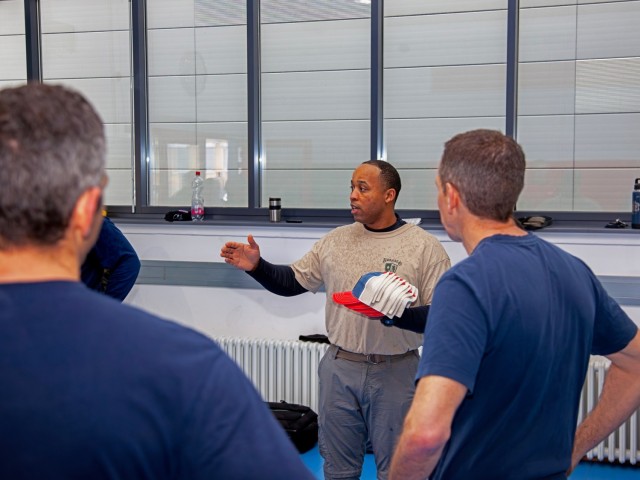 U.S. Soldiers trade fitness tips with German firefighters