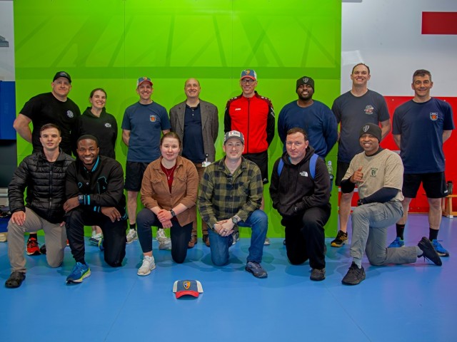 U.S. Soldiers trade fitness tips with German firefighters