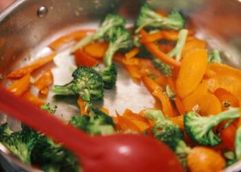Live Whole Health #223: Chicken Vegetable Stir Fry