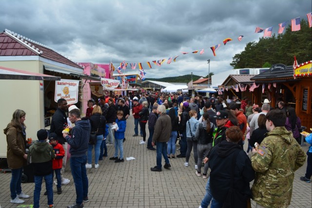 Crowds gather for Volksfest