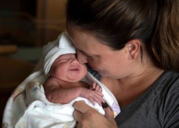 DOD Will Offer Reimbursements for Breast Milk Shipping Expenses Under New Policy 
